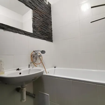Lägenhet S Balkonem